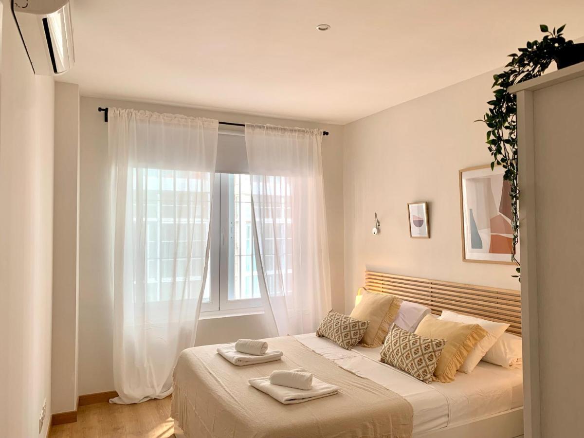 Homely Malaga Plaza Del Teatro Екстер'єр фото